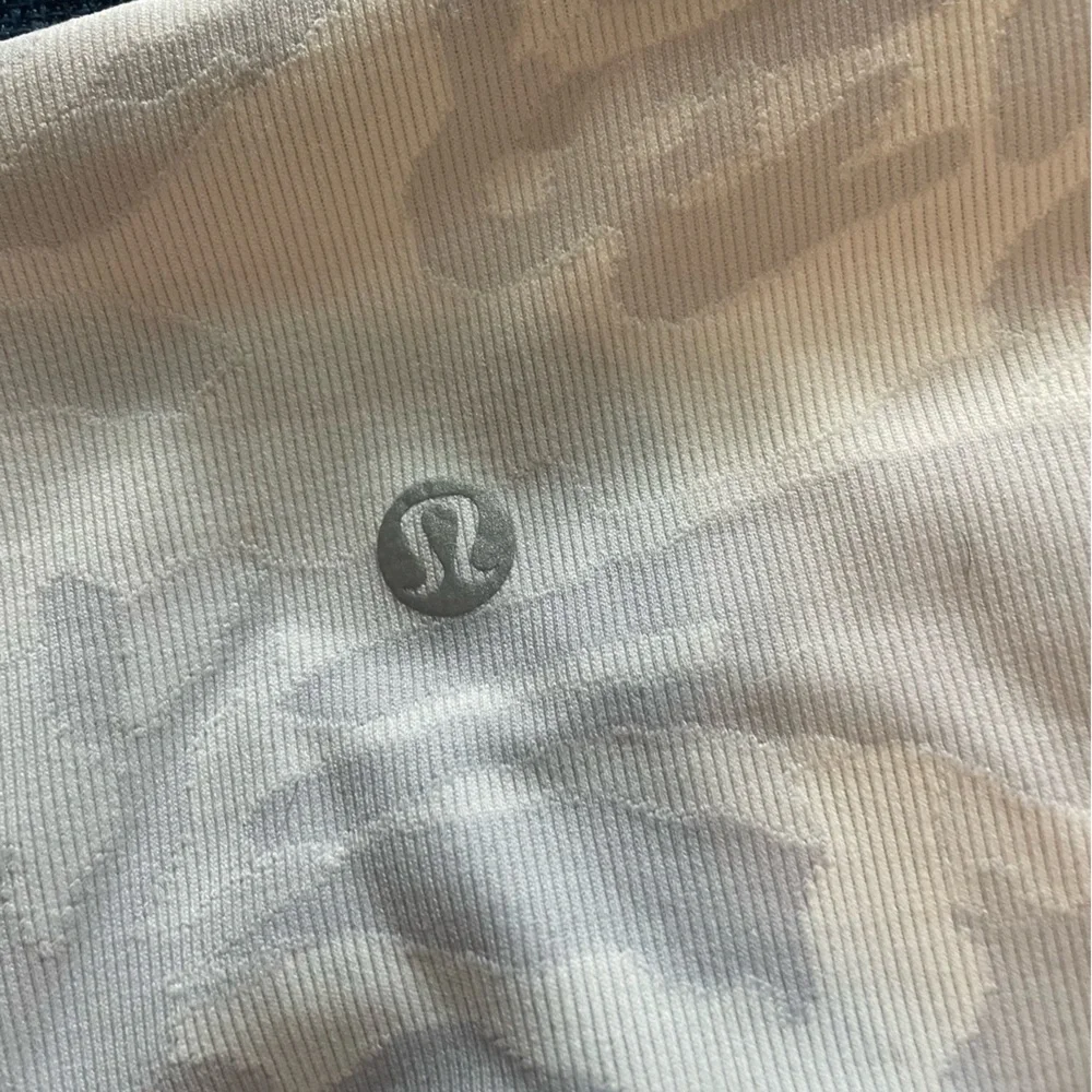 Wunder Under High Rise Tight 28” Ribbed - Picture 3 of 5